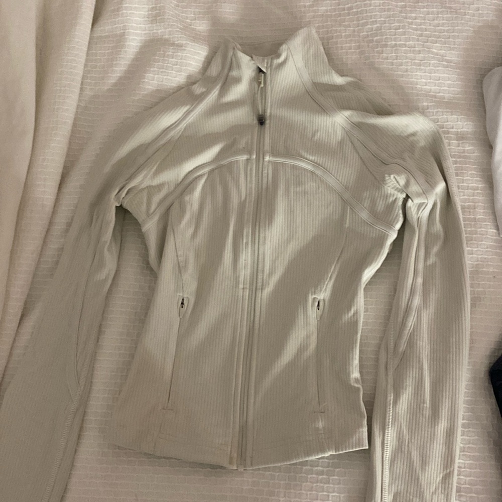 White lululemon define jacket